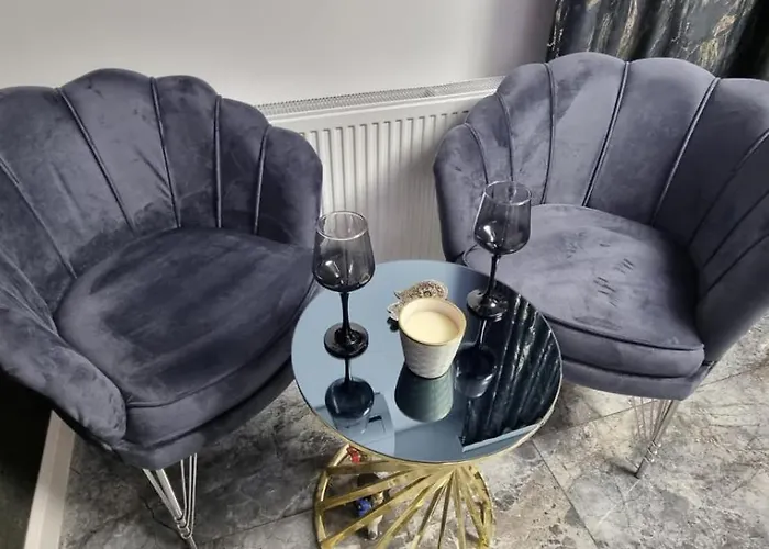 Apartament Back To Black